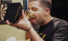 VIDEO: DRAKE USA SU GRAMMY COMO COPA